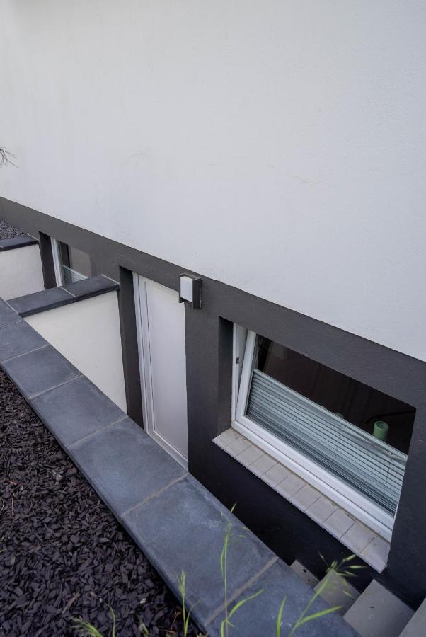 Gemuetliche 2-Zimmer Souterrain Wohnung Dusseldorf Ngoại thất bức ảnh